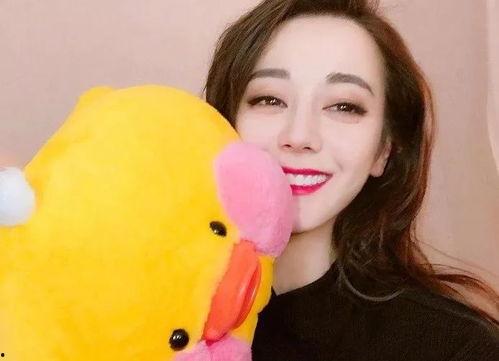 娱乐圈吃瓜文件迪丽热巴,娱乐圈的甜蜜瓜果,揭秘她的星途历程