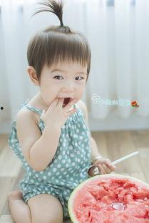 小雨娱乐吃瓜,揭秘娱乐圈最新吃瓜事件,带你领略明星幕后故事